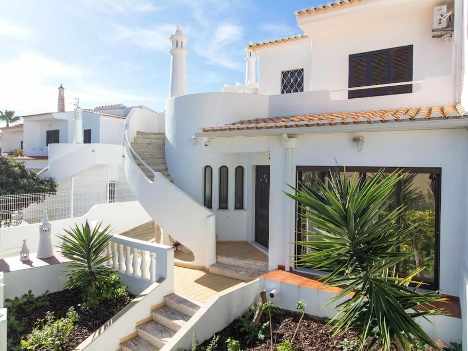 Villa Dogueno- Privat Pool & Privacy & Albufeira Center Εξωτερικό φωτογραφία